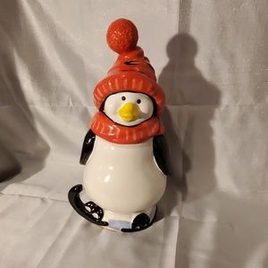 PFALTZGRAFF VINTAGE MADE IN CHINA PENGUIN SKATE